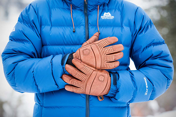 دستکش پلار مناسب کوهنوردی در زمستان